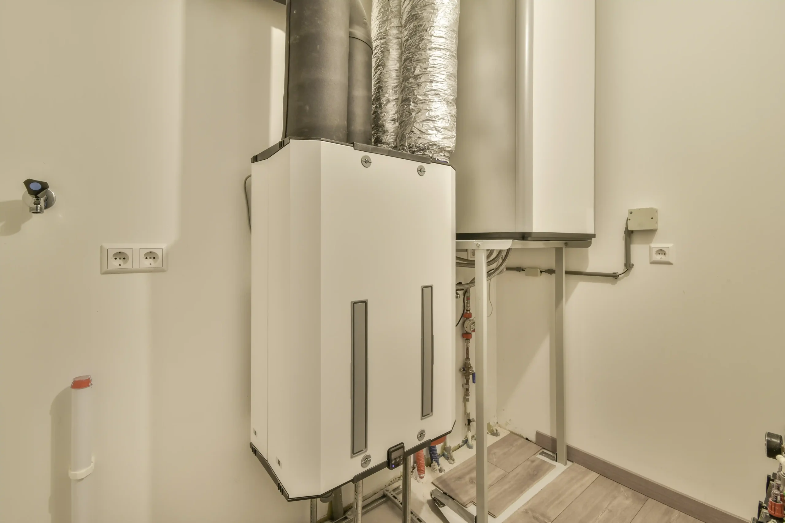 Gas leak investigation and safety check service, Ealing and West London, The Bearded Property Co, 020 8050 9389