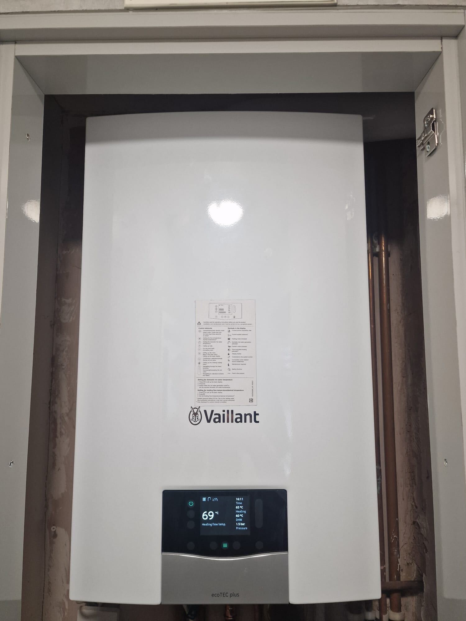 Vaillant ecoTEC plus boiler with colour display showing flow temperature and 1.5 bar system pressure, Ealing and West London, The Bearded Property Co, 020 8050 9389